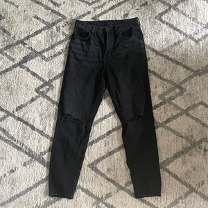 American Eagle Ripped Mom Jeans
